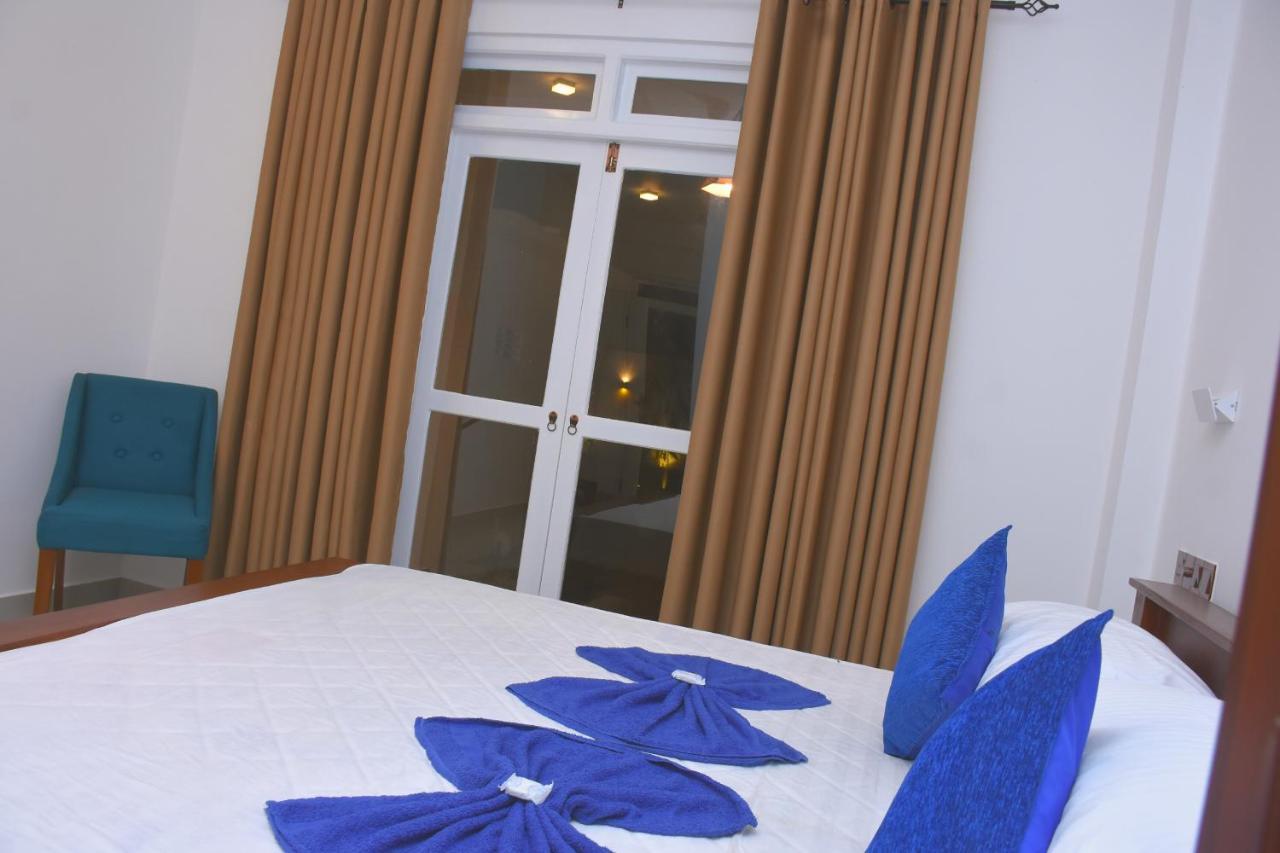 The Bamboo Tree Transit Hotel Katunayaka Dış mekan fotoğraf