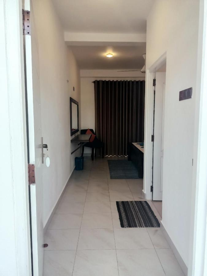 The Bamboo Tree Transit Hotel Katunayaka Dış mekan fotoğraf