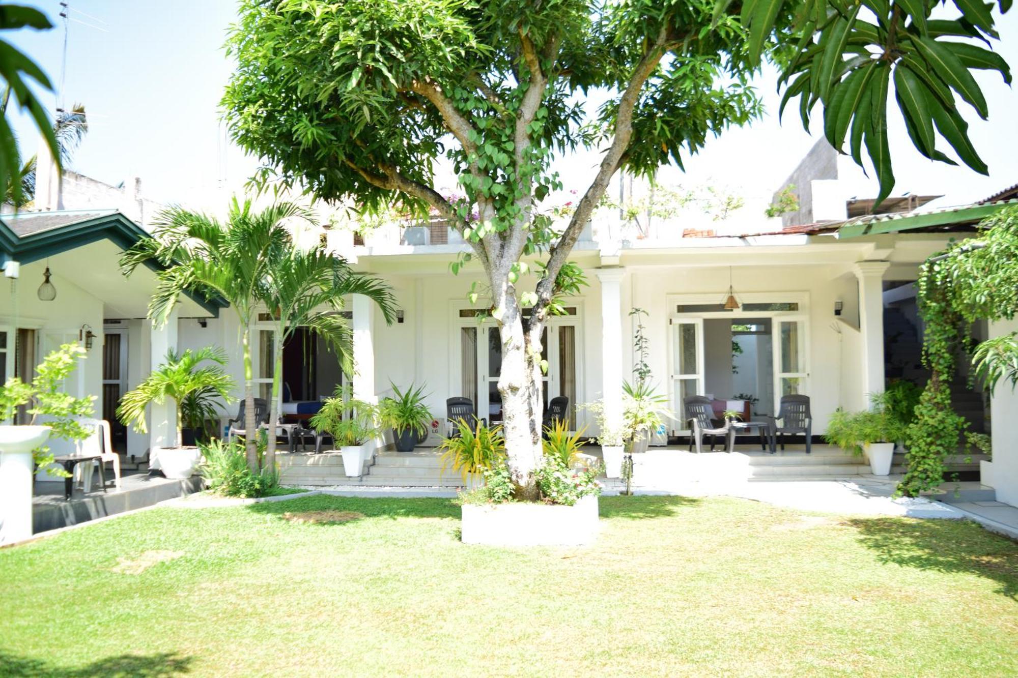 The Bamboo Tree Transit Hotel Katunayaka Dış mekan fotoğraf